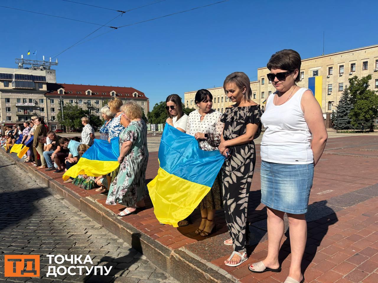 У Кропивницькому проїхав траурний кортеж