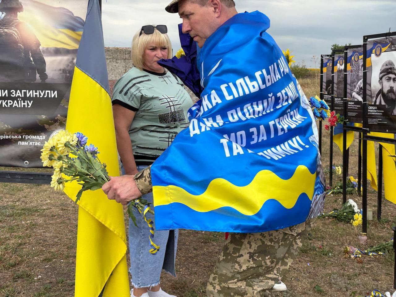 Зустріли звільненого з полону Сергія Іващенка на Кіровоградщині