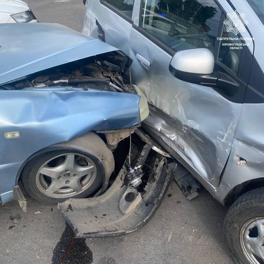 ДТП на перехресті в Кропивницькому