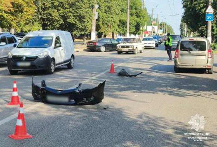 Водій Honda спричинив ДТП у Кропивницькому та відмовився від огляду на сп’яніння