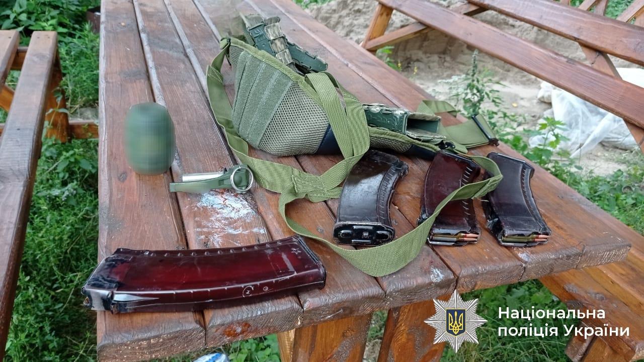 Застрелився під час перемовин із поліцією чоловік, якого розшукували за вбивство на Кіровоградщині