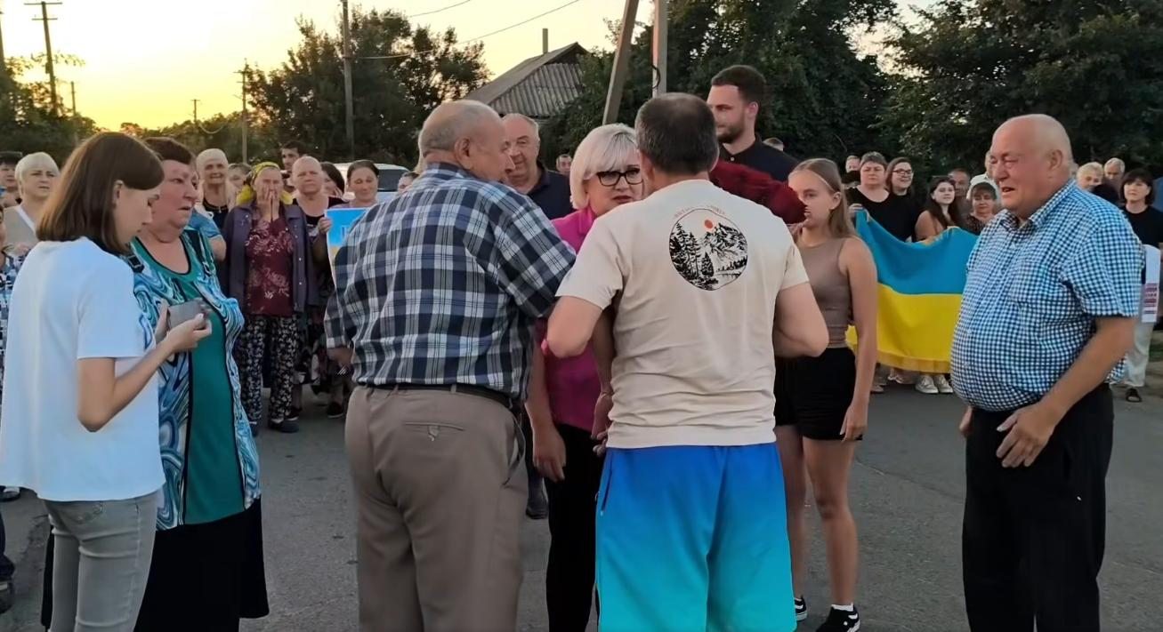Зустріли звільненого з полону Володимира Протасова в Катеринівській громаді