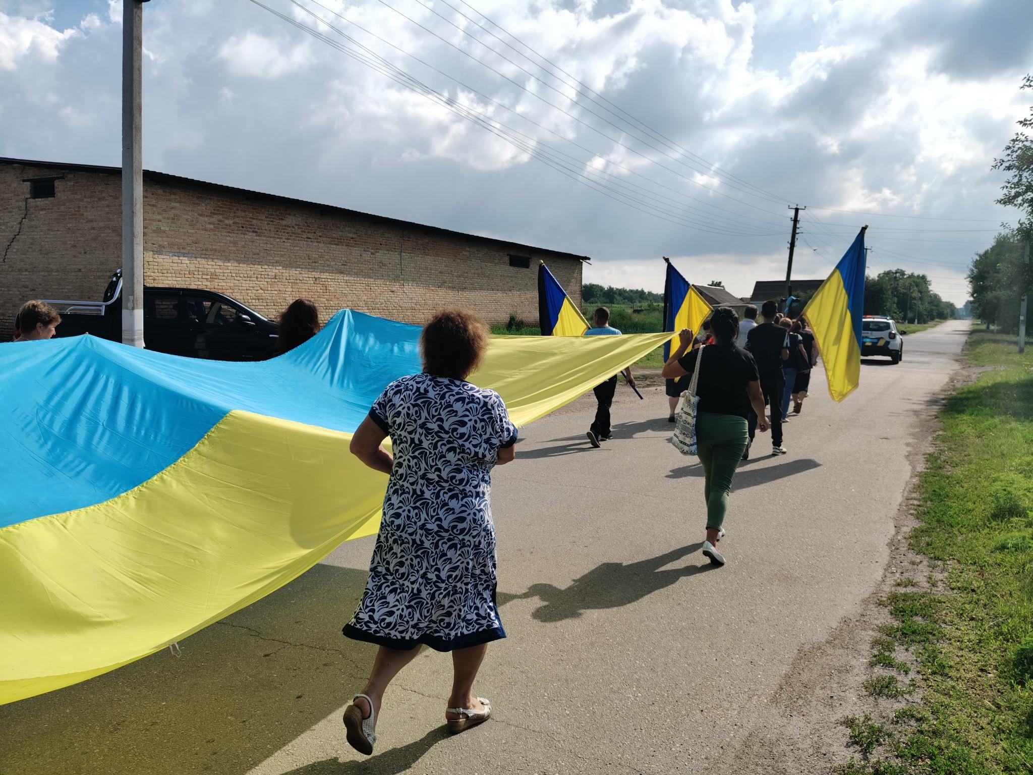 З військовим Едуардом Ананком попрощалися у громаді на Кіровоградщині
