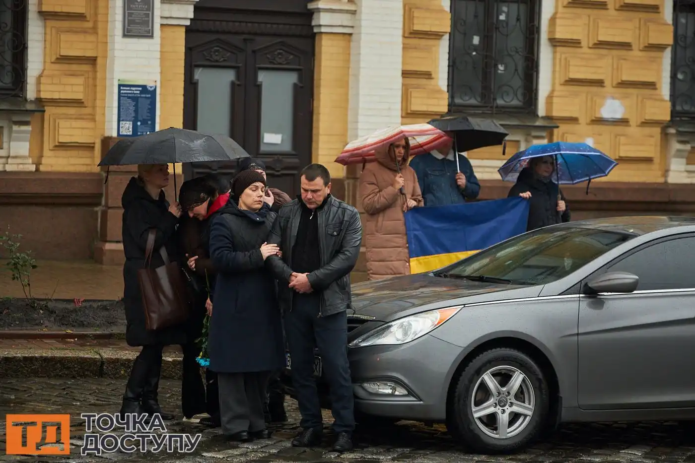 У Кропивницькому вшанували чотирьох полеглих захисників на центральній церемонії прощання.