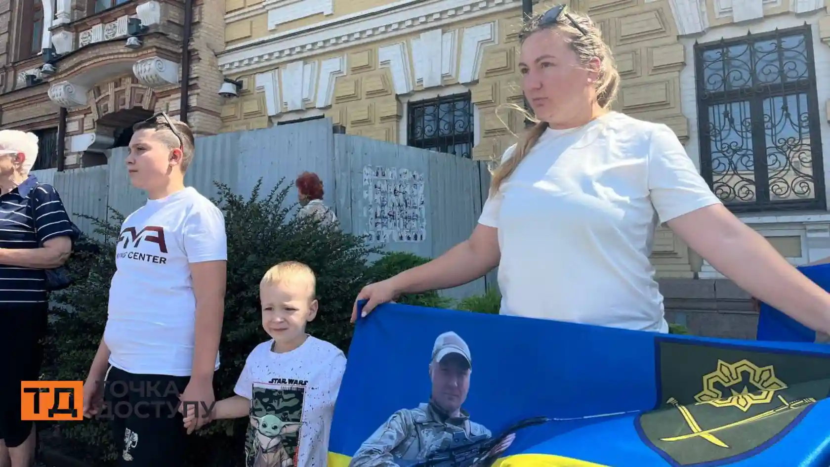 Кропивницький: щотижнева акція "Не мoвчи! Пoлoн вбиває!" відбулася у середмісті