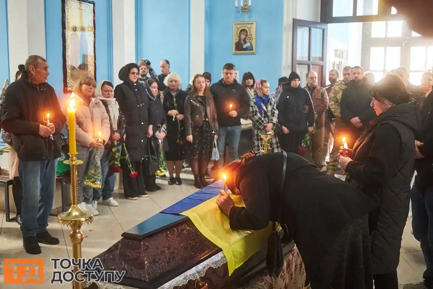 Уперше у гарнізонному храмі Кропивницького відбувся чин прощання із загиблим захисником