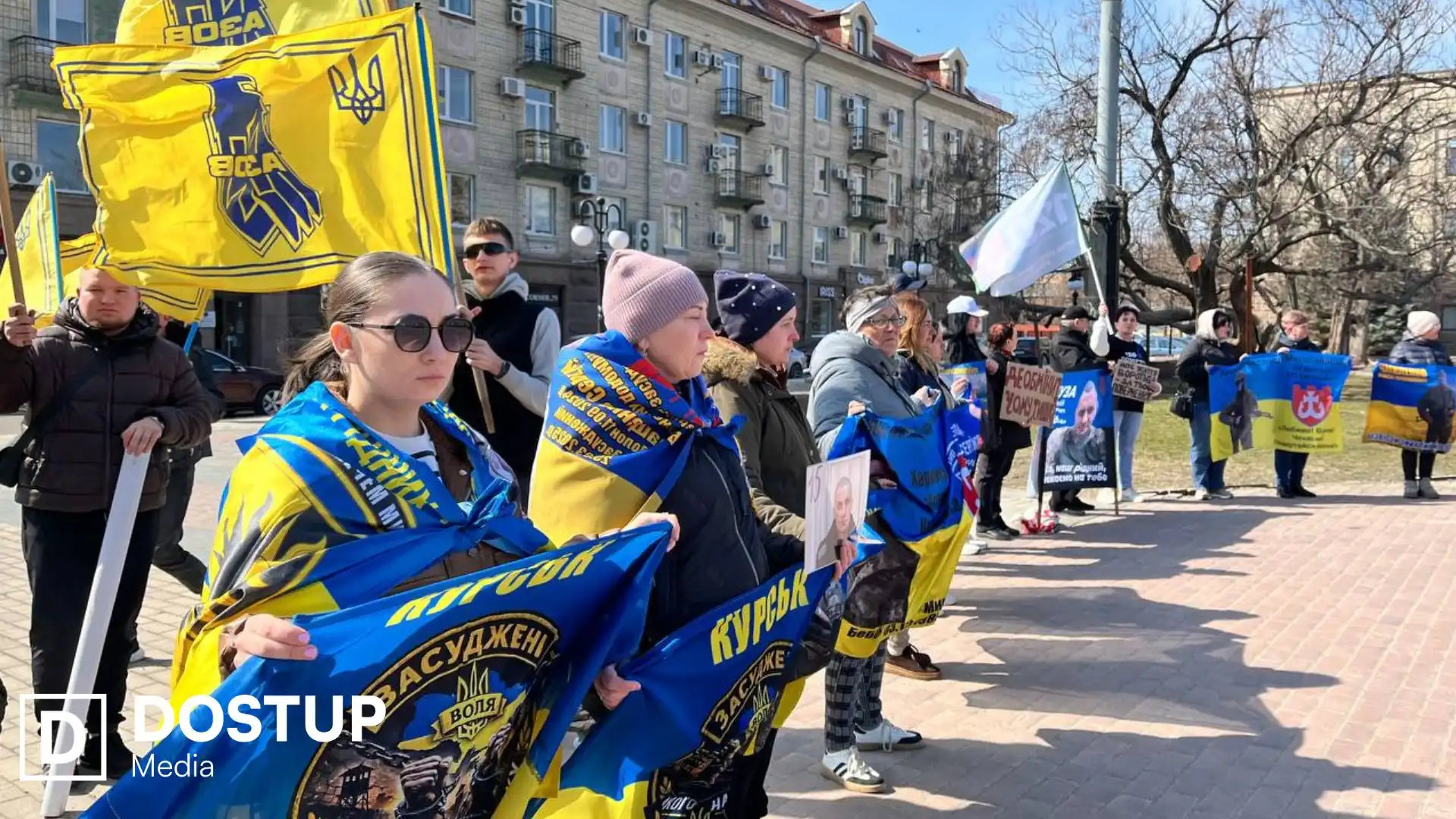 До акції у Кропивницькому на підтримку полонених і зниклих безвісти долучилися люди з різних міст України