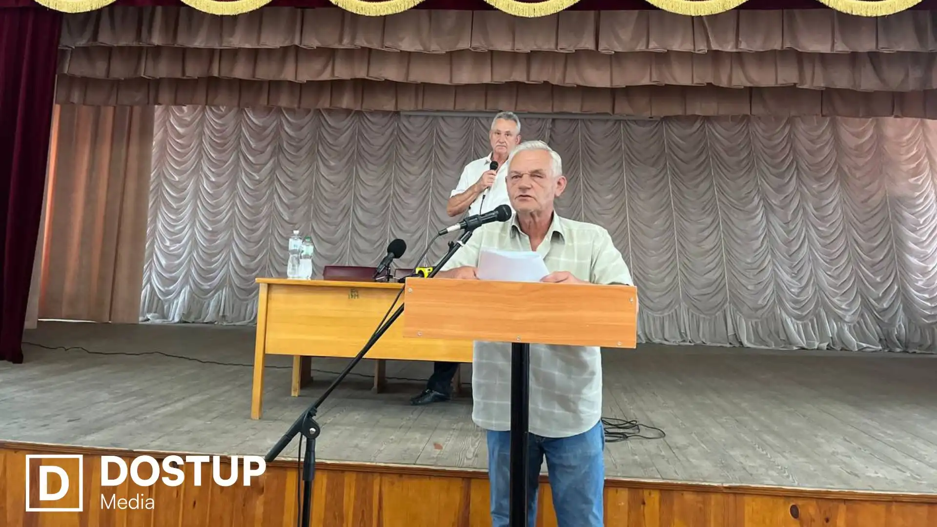 Геннадій Орєшкoв