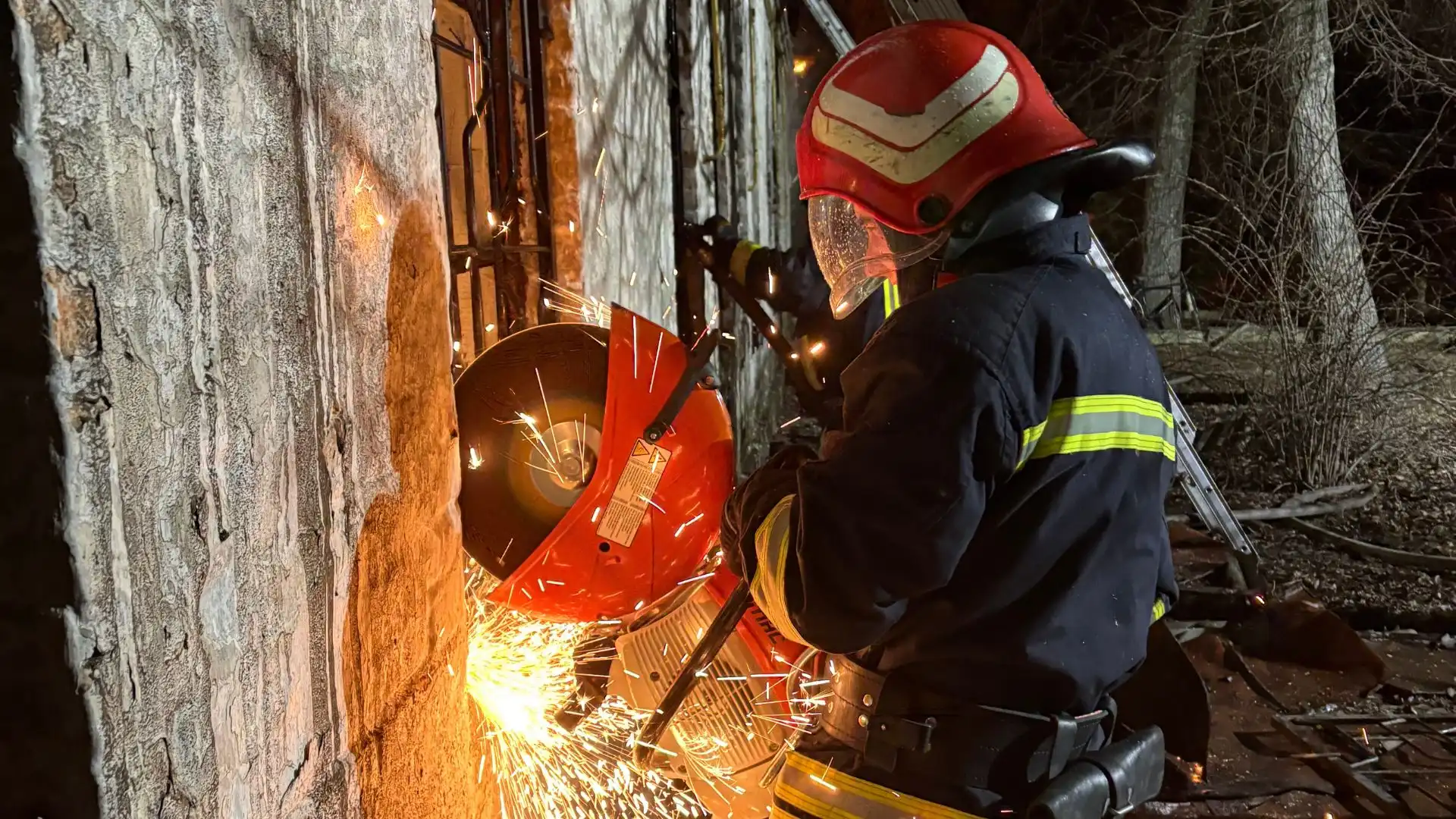 Пожежі, травмовані люди та зруйновані будинки: наслідки дронової атаки на Кіровоградщині