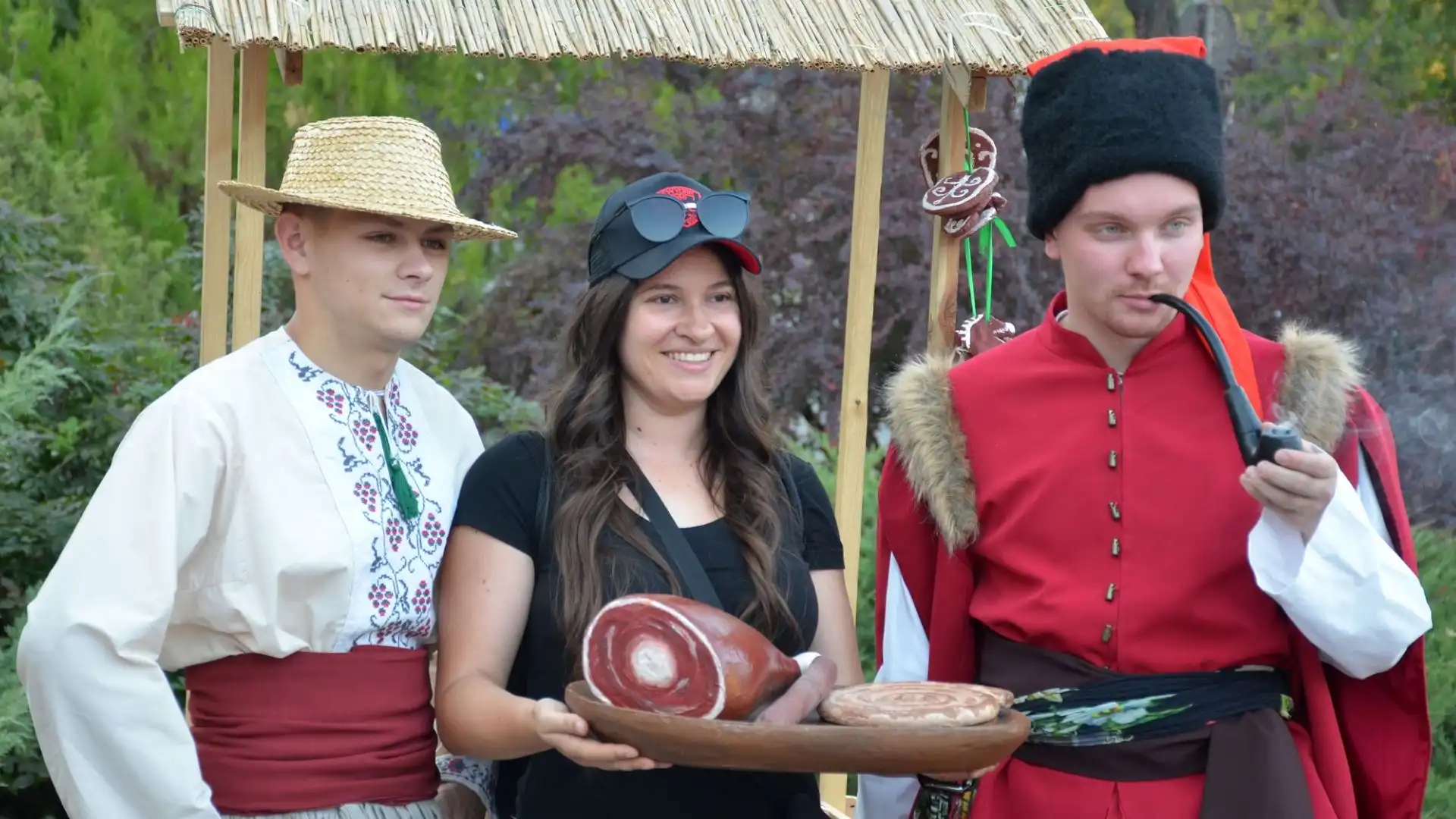 На Кіровоградщині стартував 55 театральний фестиваль “Вересневі самоцвіти”