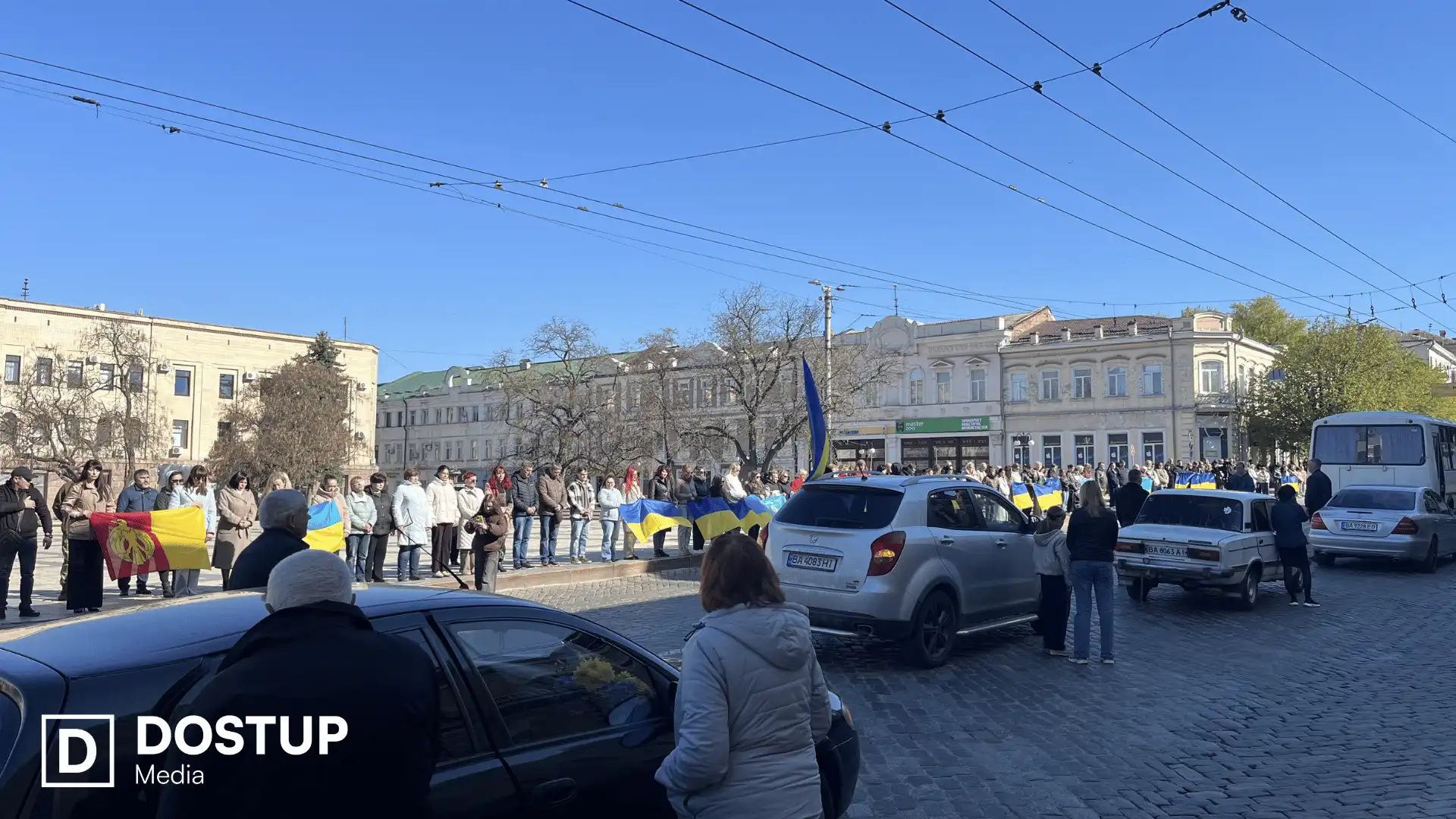 У Кропивницькому на площі Героїв Майдану попрощалися з двома захисниками