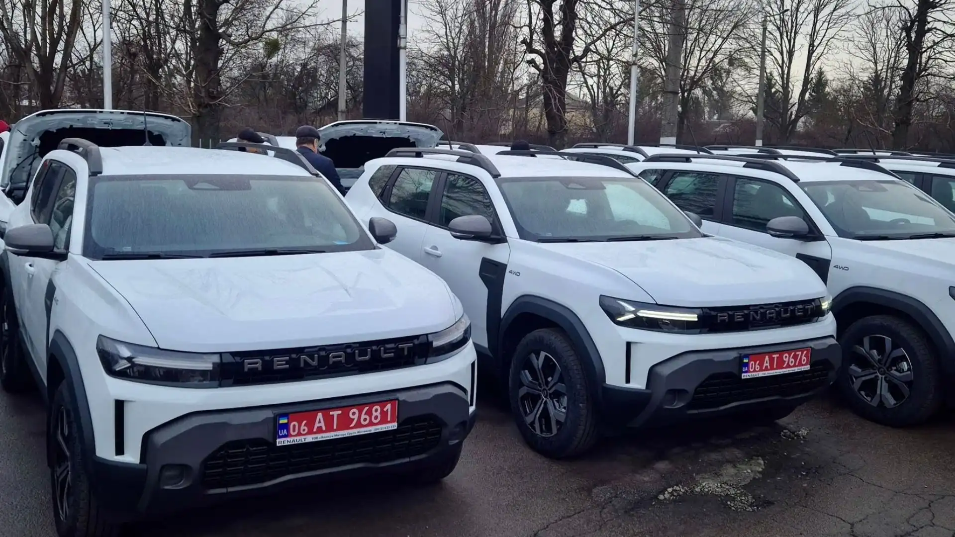 Для патрулювання та охорони: для лісництв Кіровоградщини закупили нові автомобілі