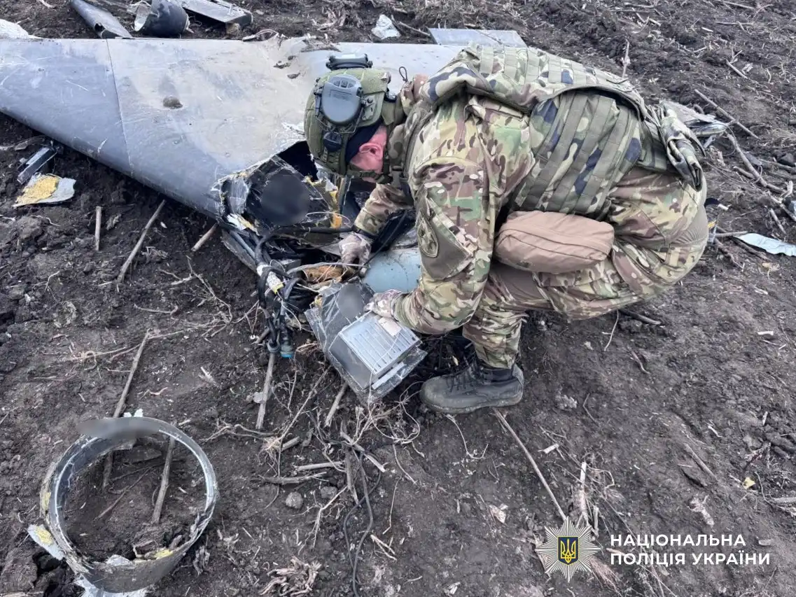 Знищили російський дрон в Кіровоградській області: він впав у полі