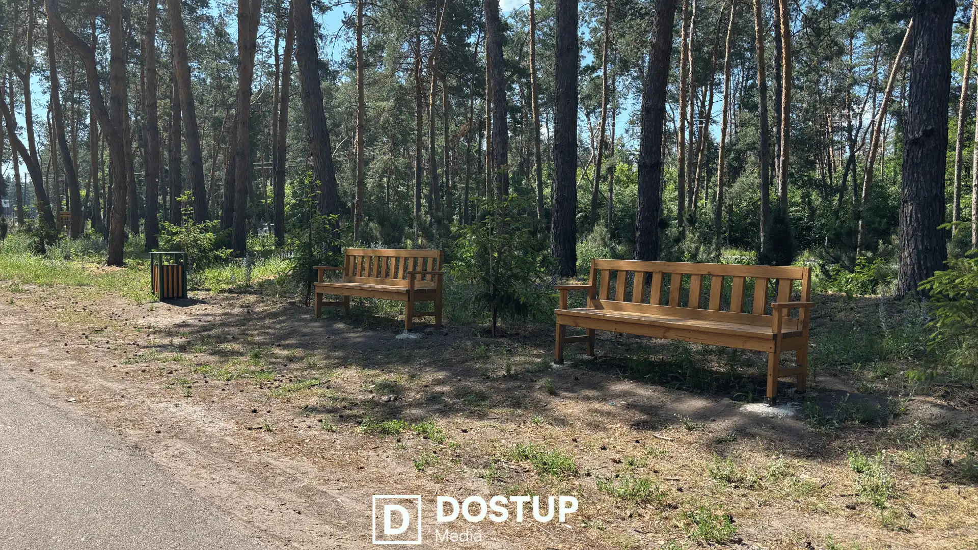 Два види лавок встановили на Лісопарковій у Кропивницькому