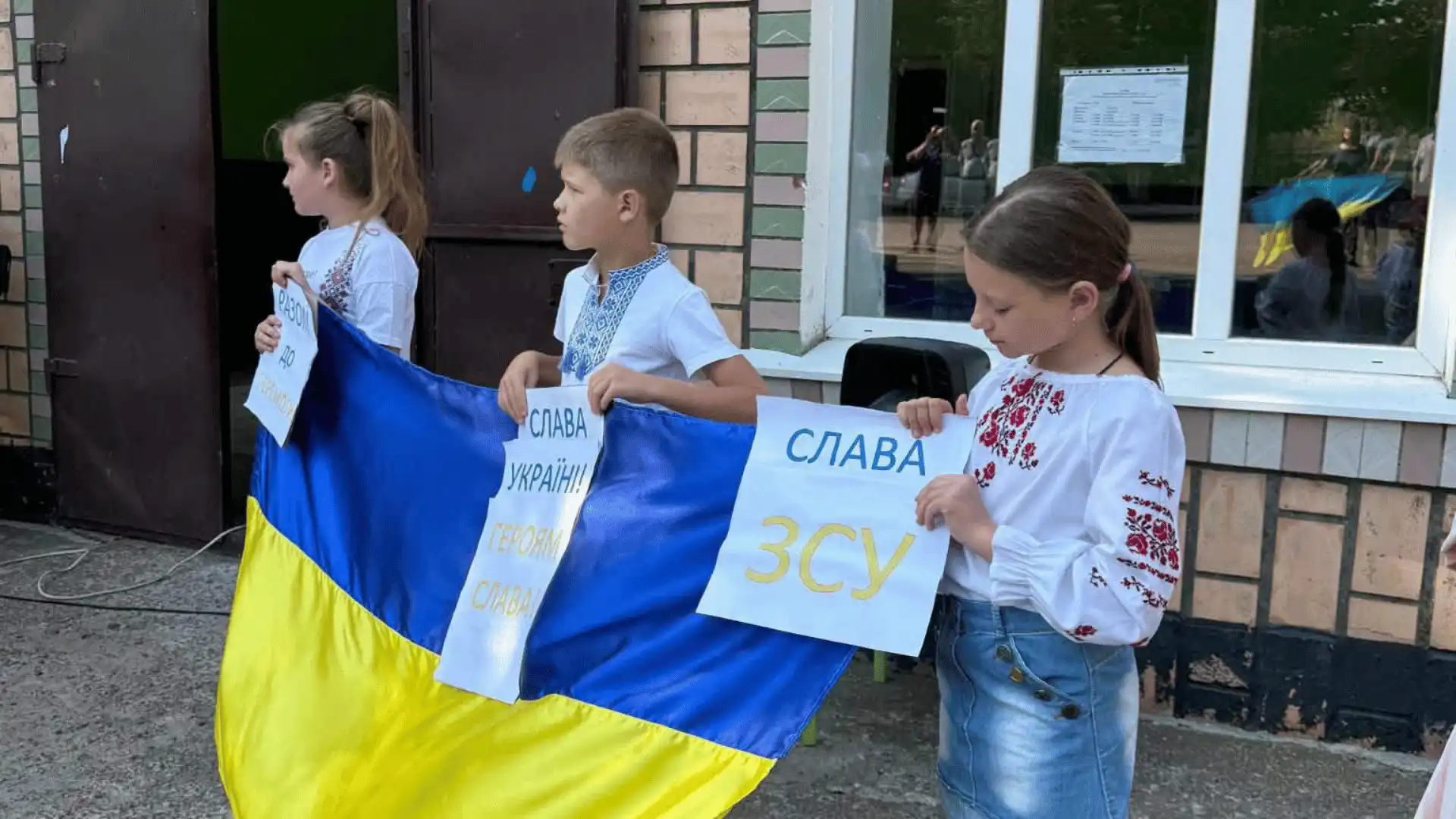 У селі Мануйлівка Кіровоградської області зустріли звільненого з полону росіян військового Івана Касяна 8 серпня