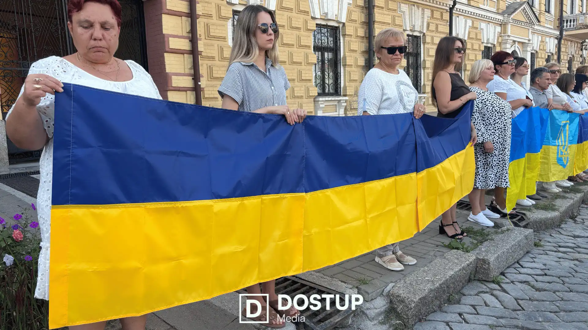 Загинули воїни з Кропивницького: містом проїхав траурний кортеж