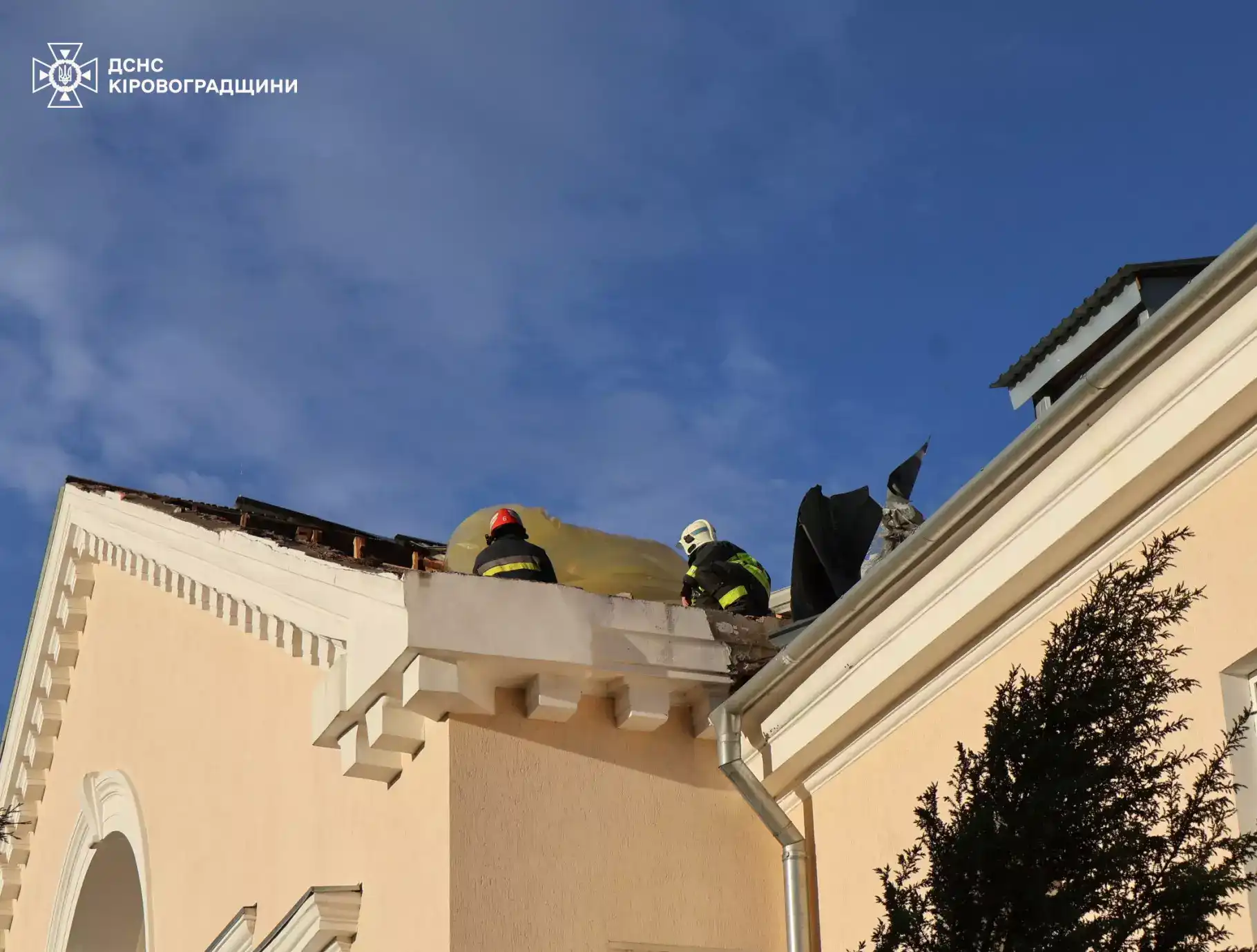 Через негоду на Кіровоградщині без світла залишилися понад 30 населених пунктів