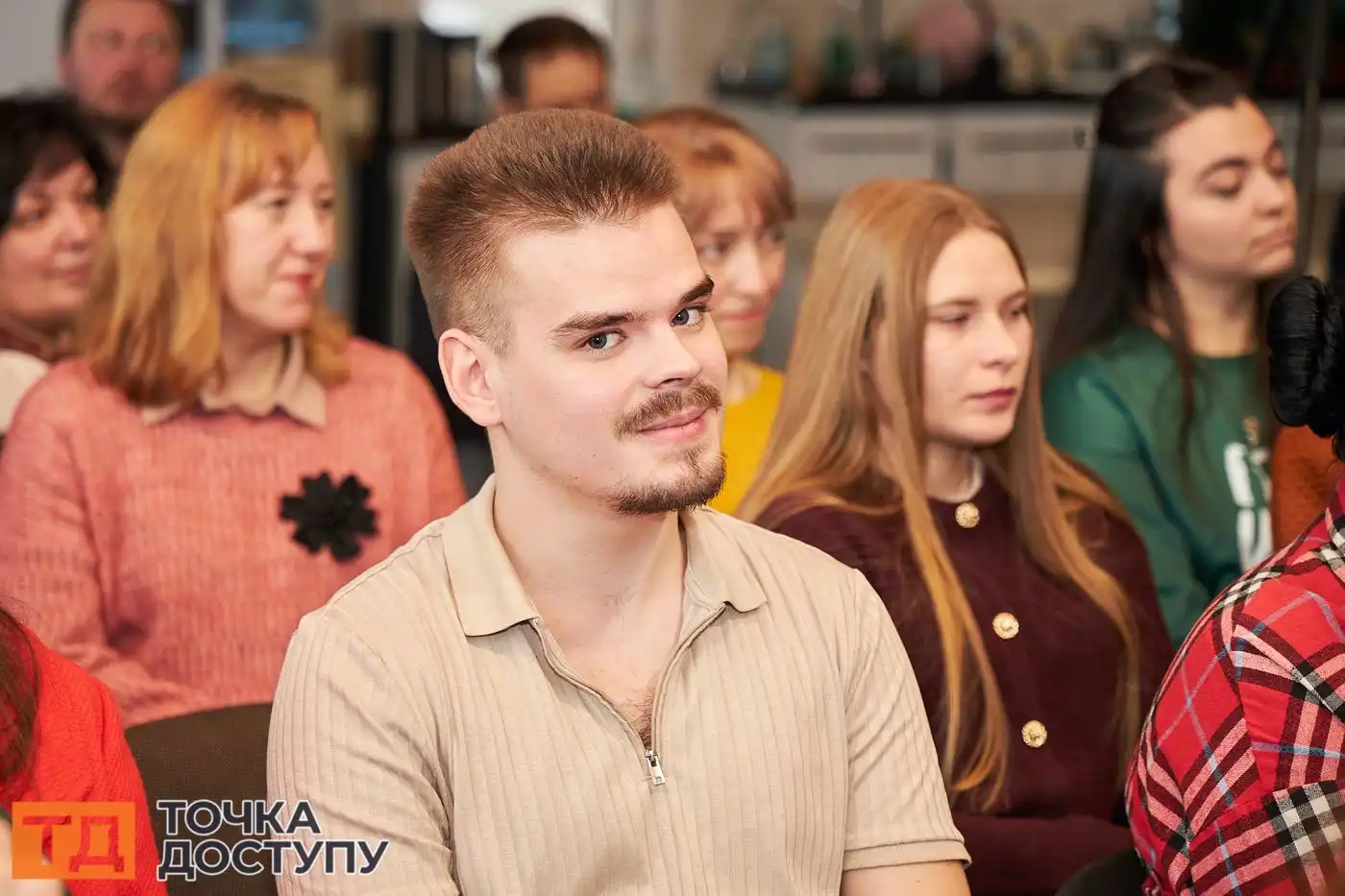 Про нав’язаний “образ жертви” та міфи про українську історію: у Кропивницькому виступив Олександр Алфьоров