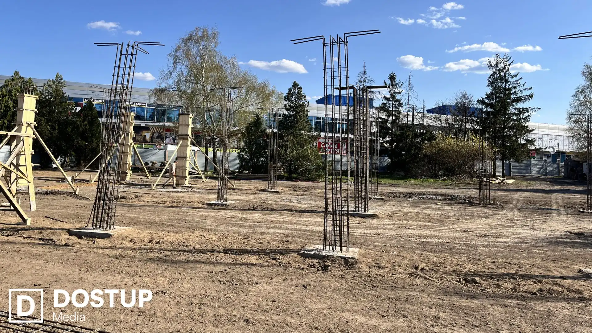 “Планується “МакДональдз””: що розпочали будувати у сквері Слави в Кропивницькому