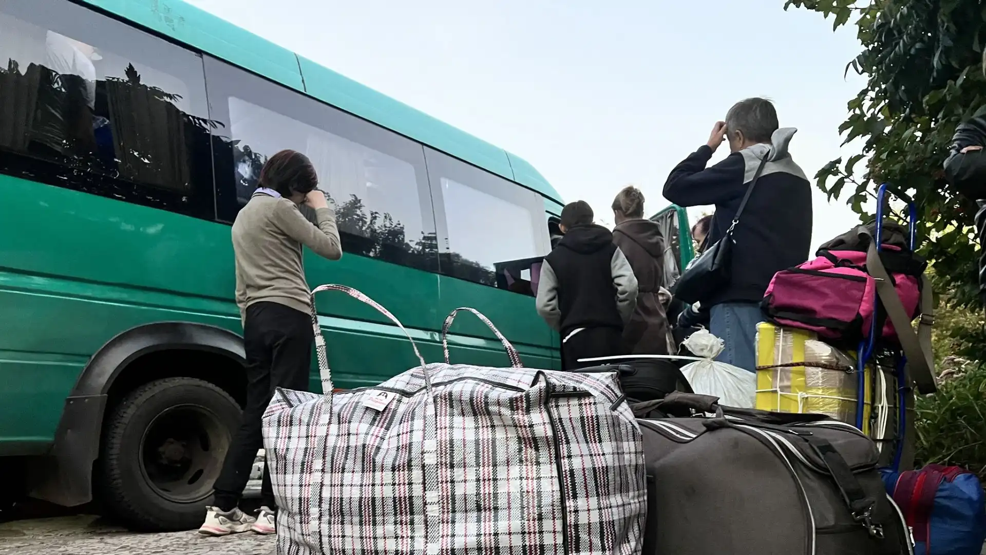 Евакуаційний автобус з Донеччини зустріли в Олександрії