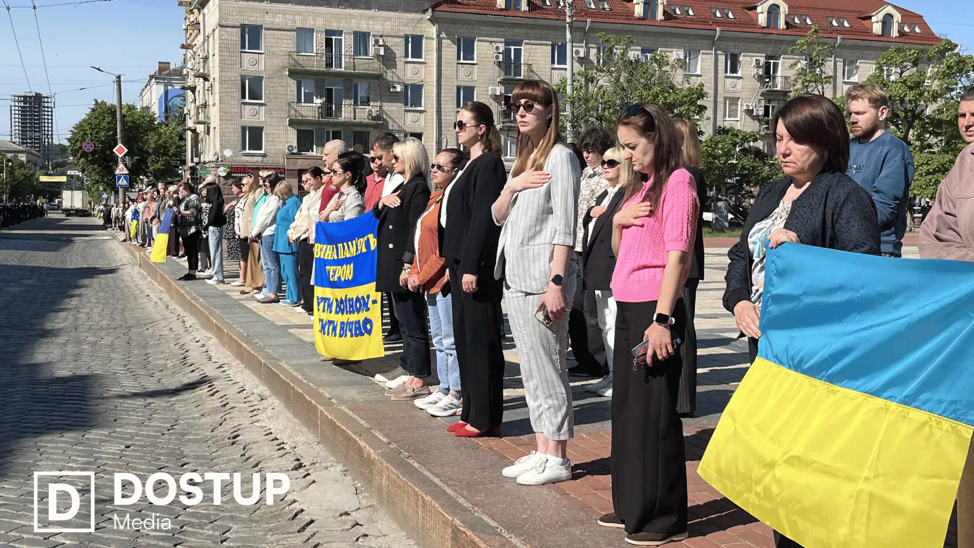 Кропивничани віддають шану загиблим захисникам з Кропивницького