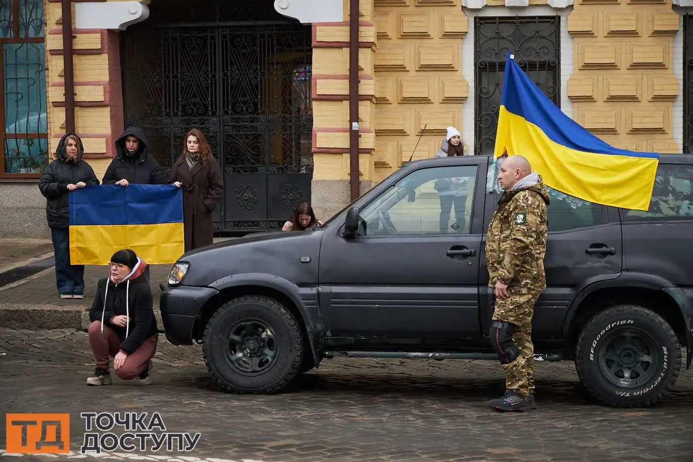 У Кропивницькому вшанували памʼять чотирьох полеглих захисників під час жалобної церемонії.