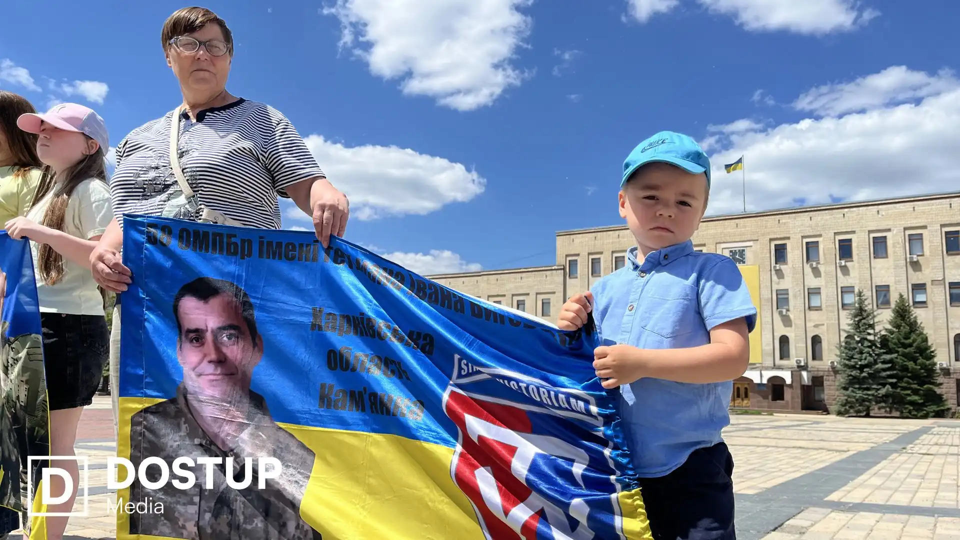 "Не мовчи! Полон вбиває!": щотижнева акція відбулася у центрі Кропивницького