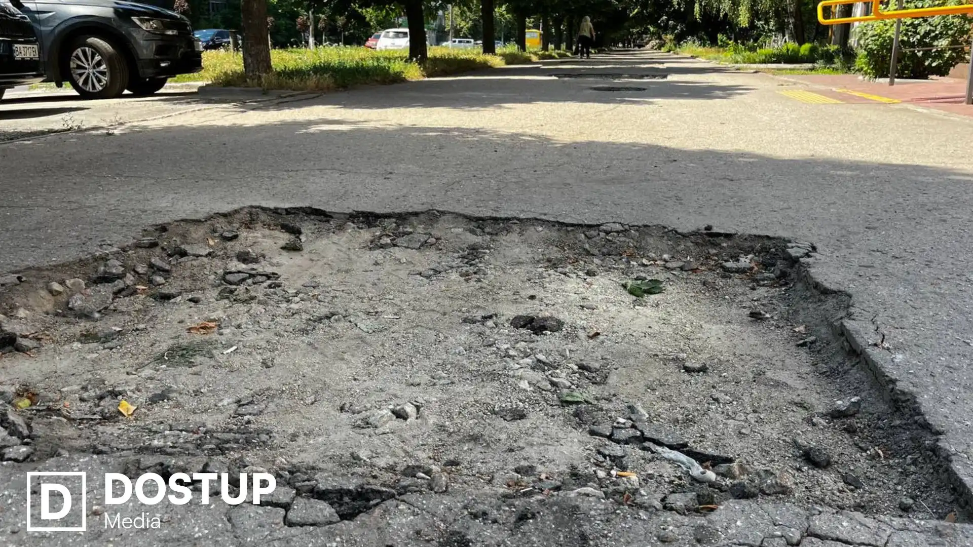 Безбар’єрний маршрут у Кропивницькому: які ділянки вже відремонтували та що далі