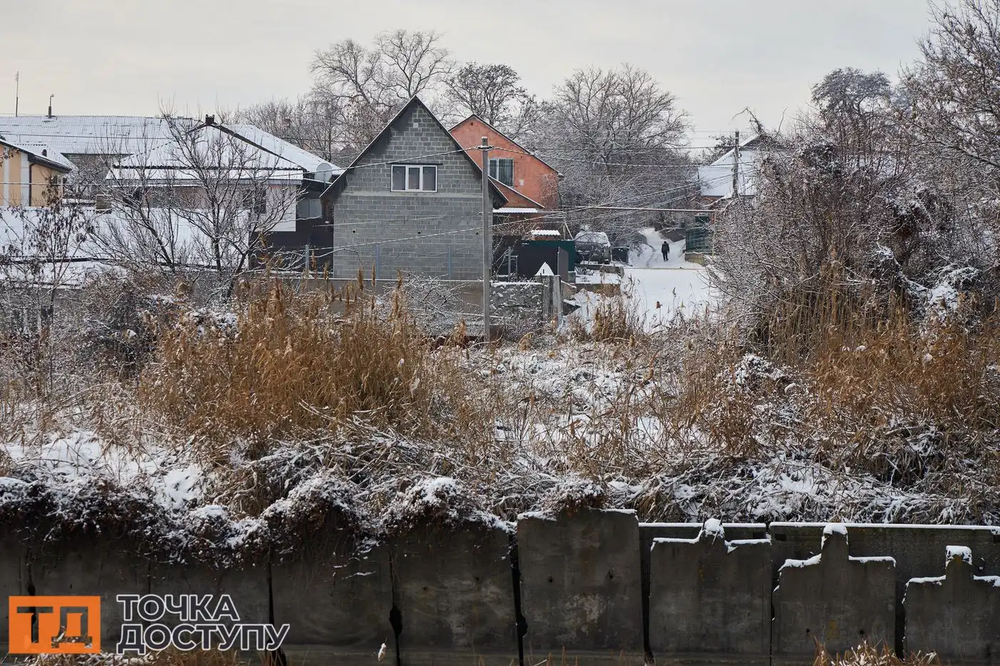 Зимовий фоторепортаж із Кропивницького передає красу міських пейзажів.