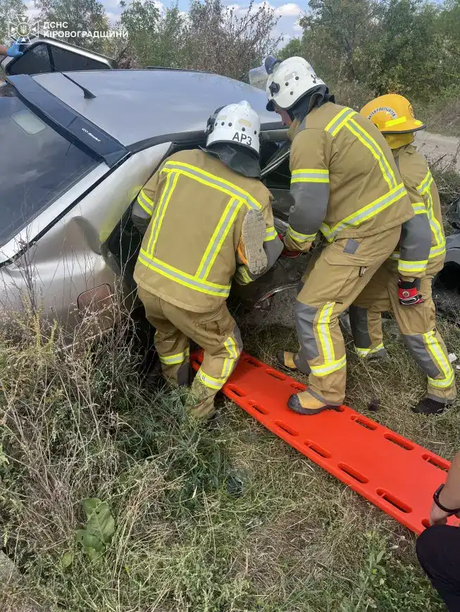 На об’їзній дорозі міста зіткнулися два авто