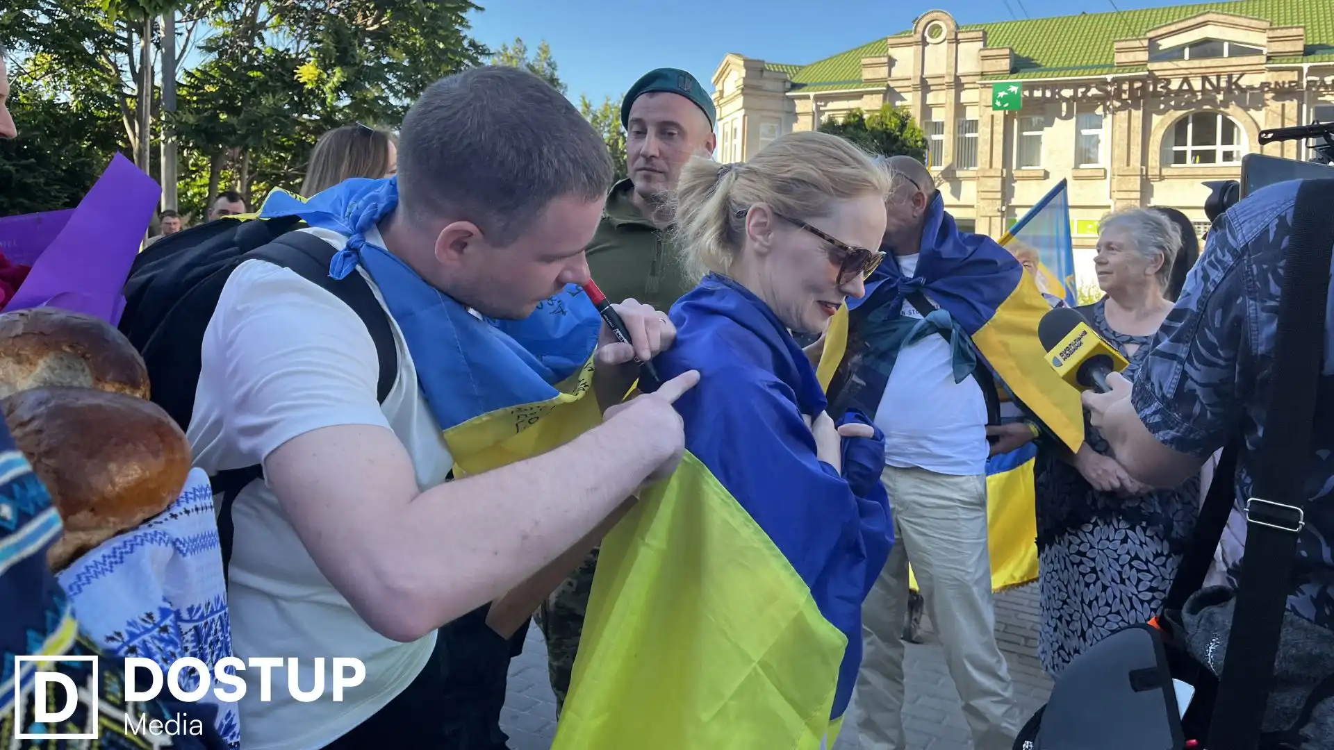 У Кропивницькому зустріли двох звільнених з полону захисників