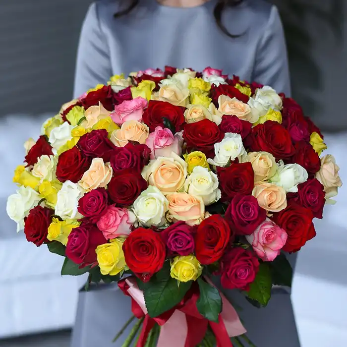 101 троянда купити в Києві — Ціна, Доставка квітів від DonPion