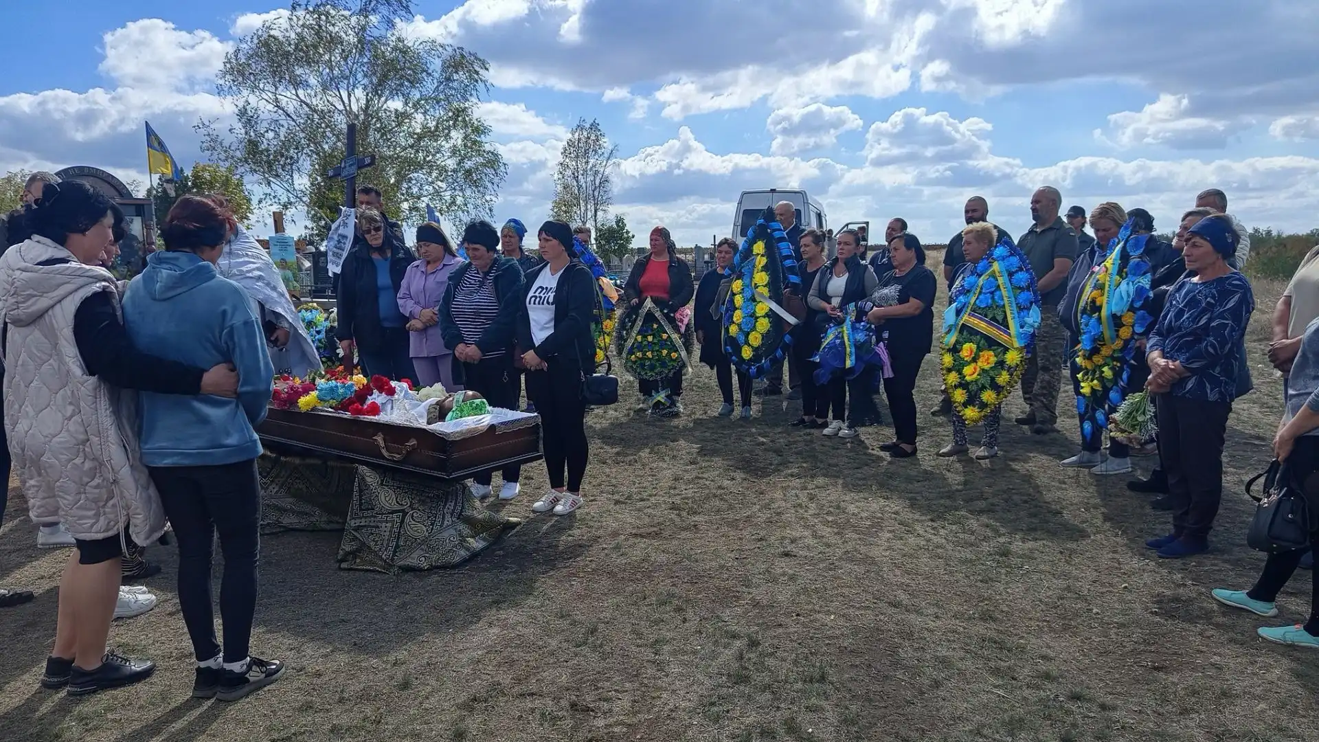 Із загиблим воїном Яном Лапшіном попрощалися у Долинській громаді