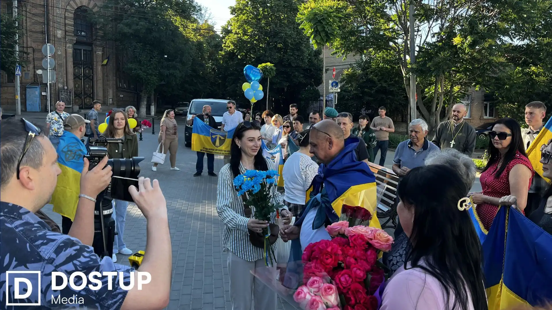 У Кропивницькому зустріли двох звільнених з полону захисників