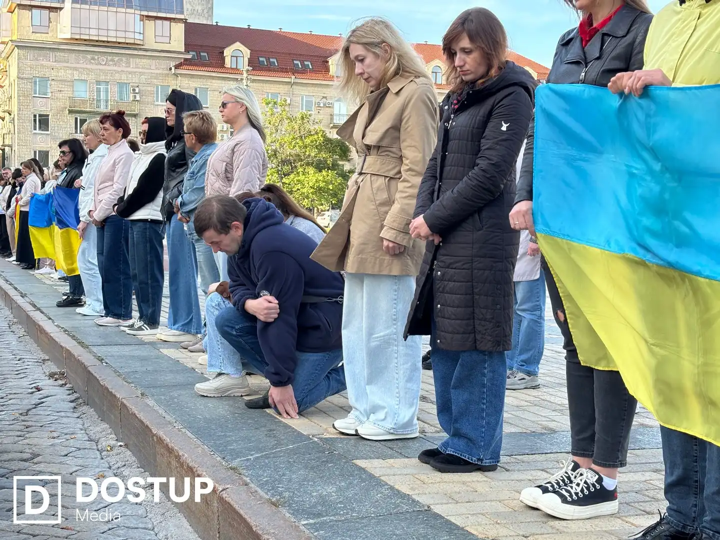 хвилина мовчання на прощанні у Кропивницькому