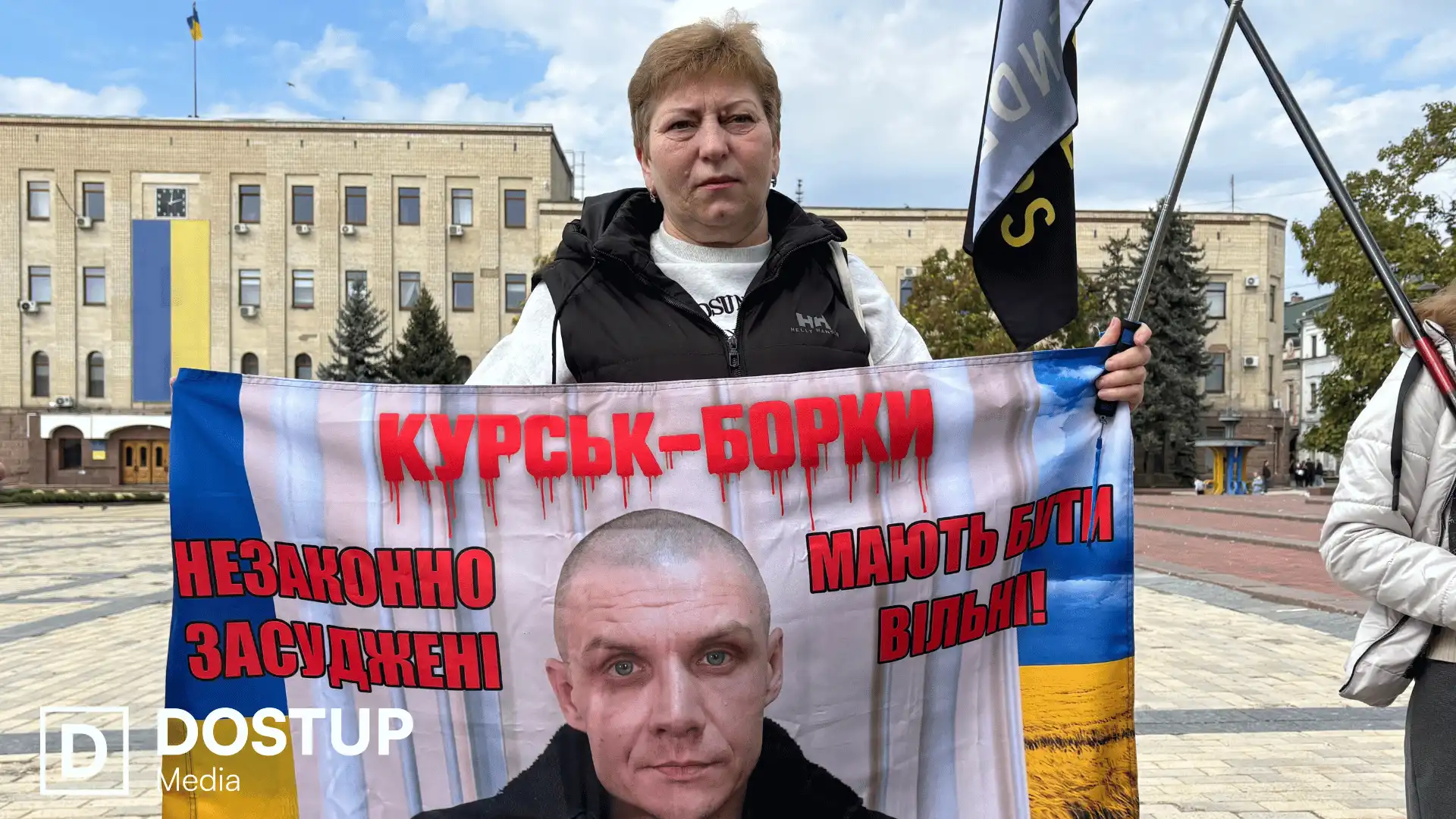 “Ми його чекаємо і будемо чекати”: у Кропивницькому відбулася акція на підтримку полонених і зниклих безвісти