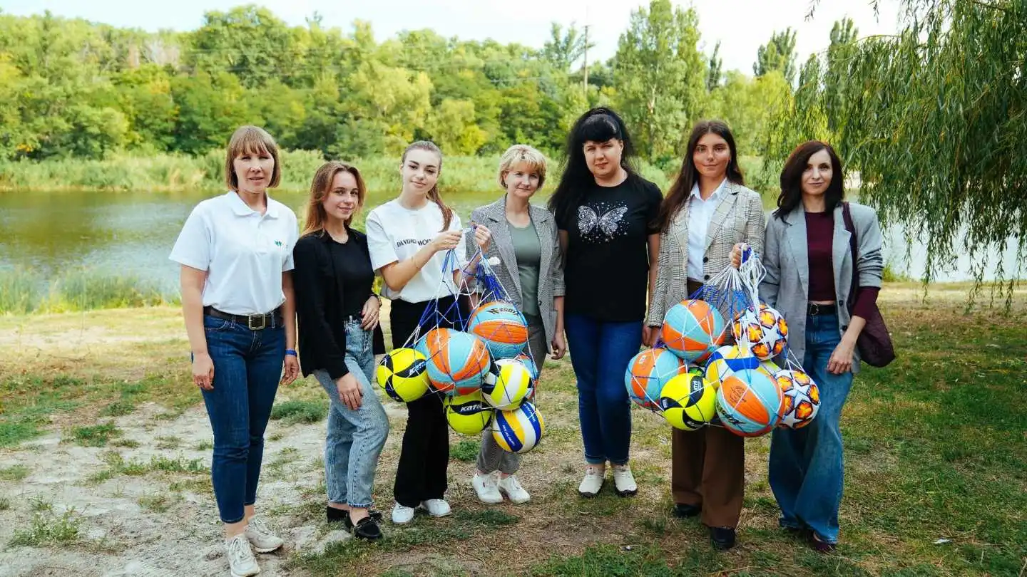 На Ковалівському пляжі створили простір для відпочинку “Ментальний оазис”