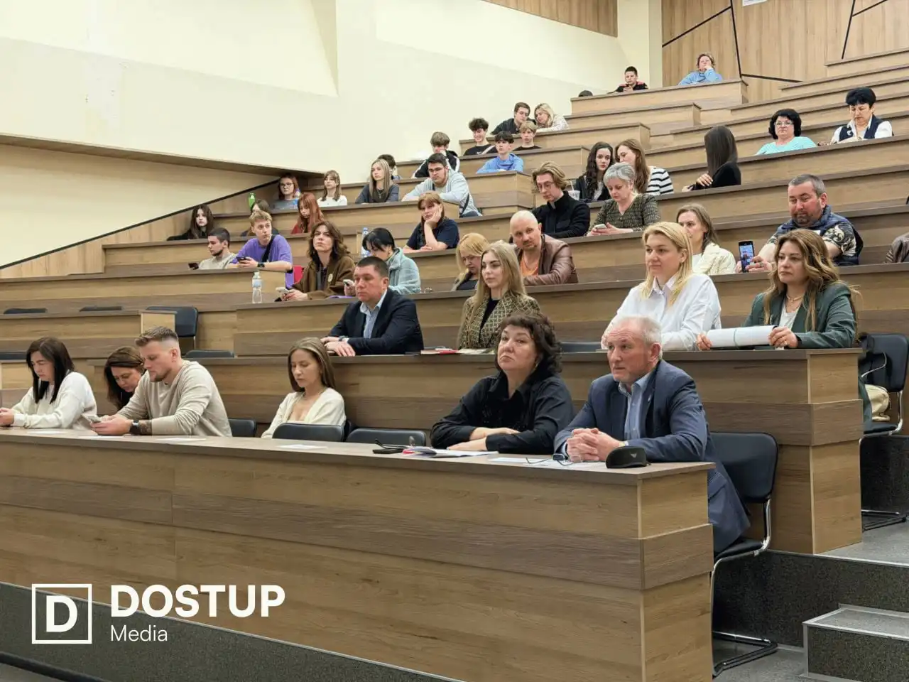 Фото з заходу