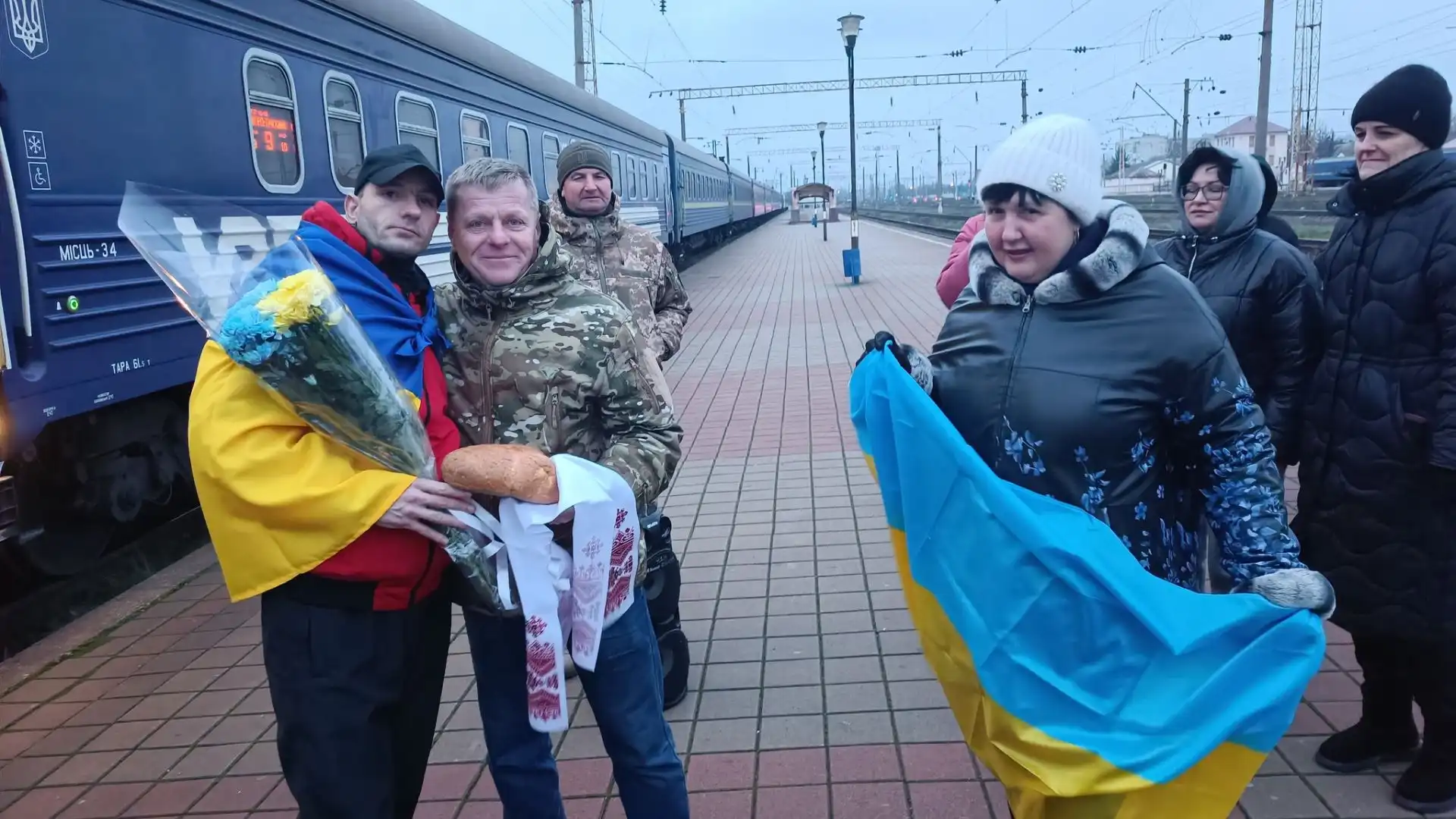 Після трирічного полону: в громаді на Кіровоградщині зустріли захисника Вадима Звягінцева