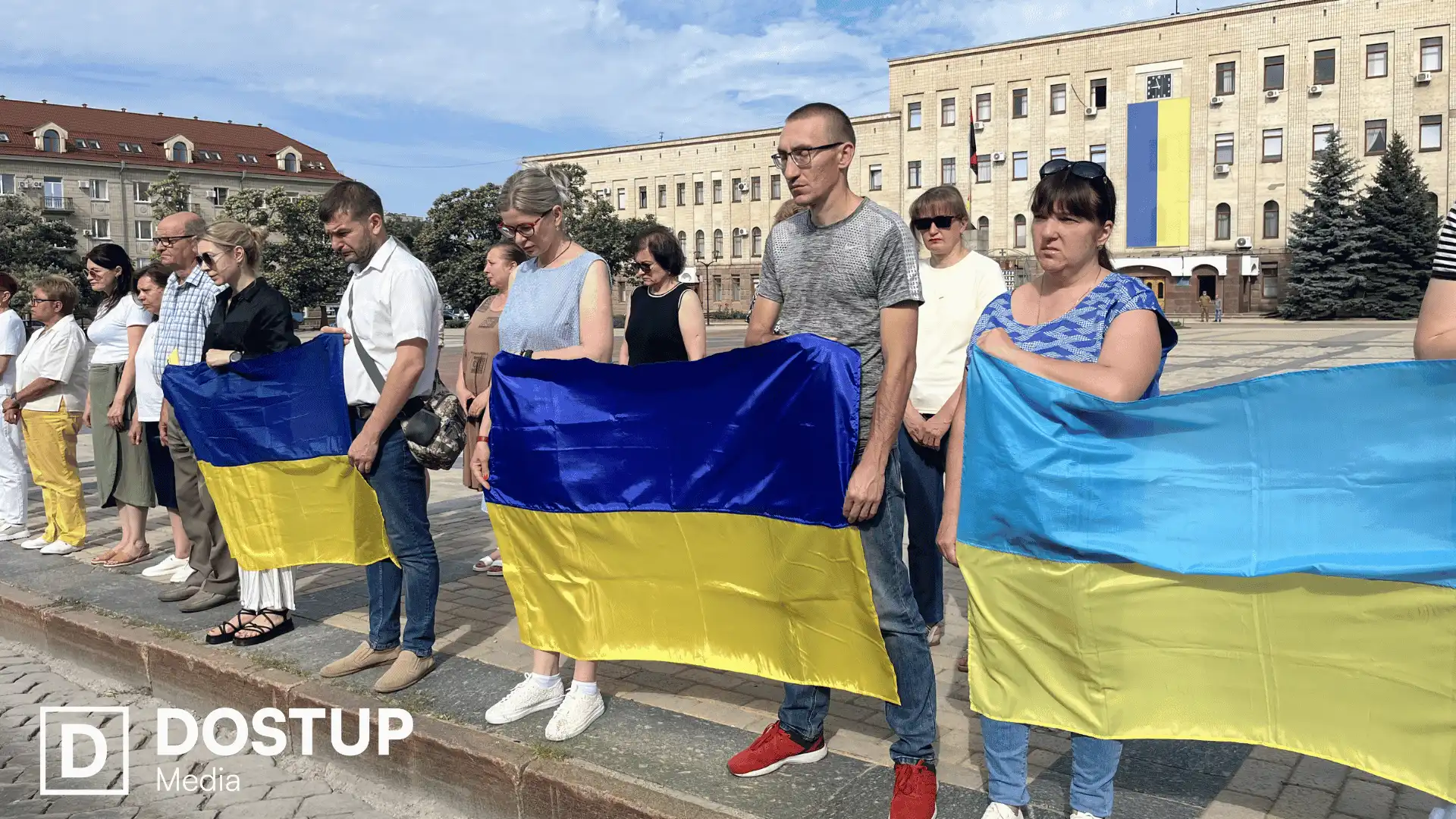 Недайдужі кропивничани віддають шану загиблим воїнам