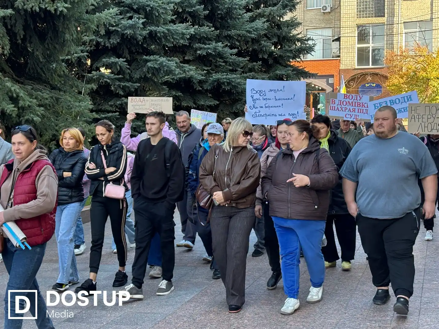 11 днів без водопостачання, жителі Великої балки у Кропивникому вимагають повернути воду