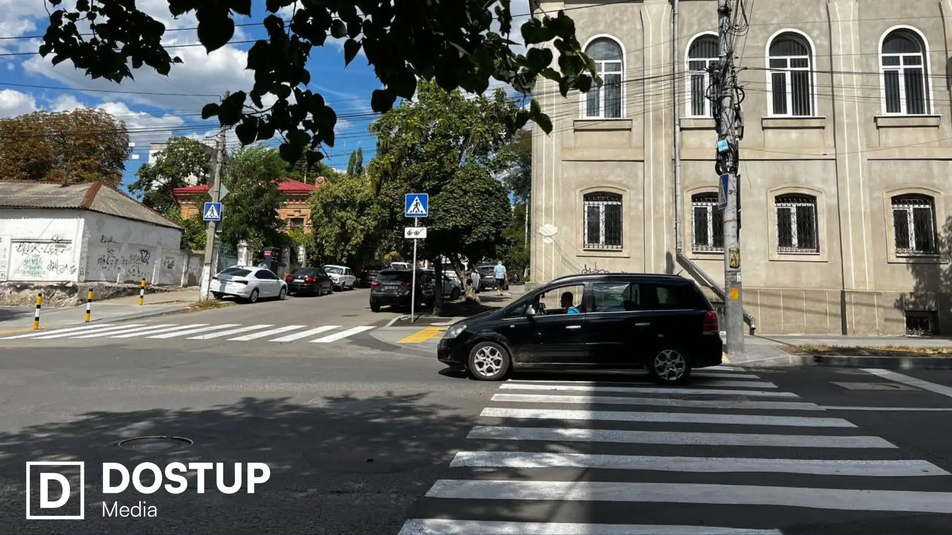 Водії скаржаться на зникнення дорожнього дзеркала на перехресті у Кропивницькому: чи повернуть його
