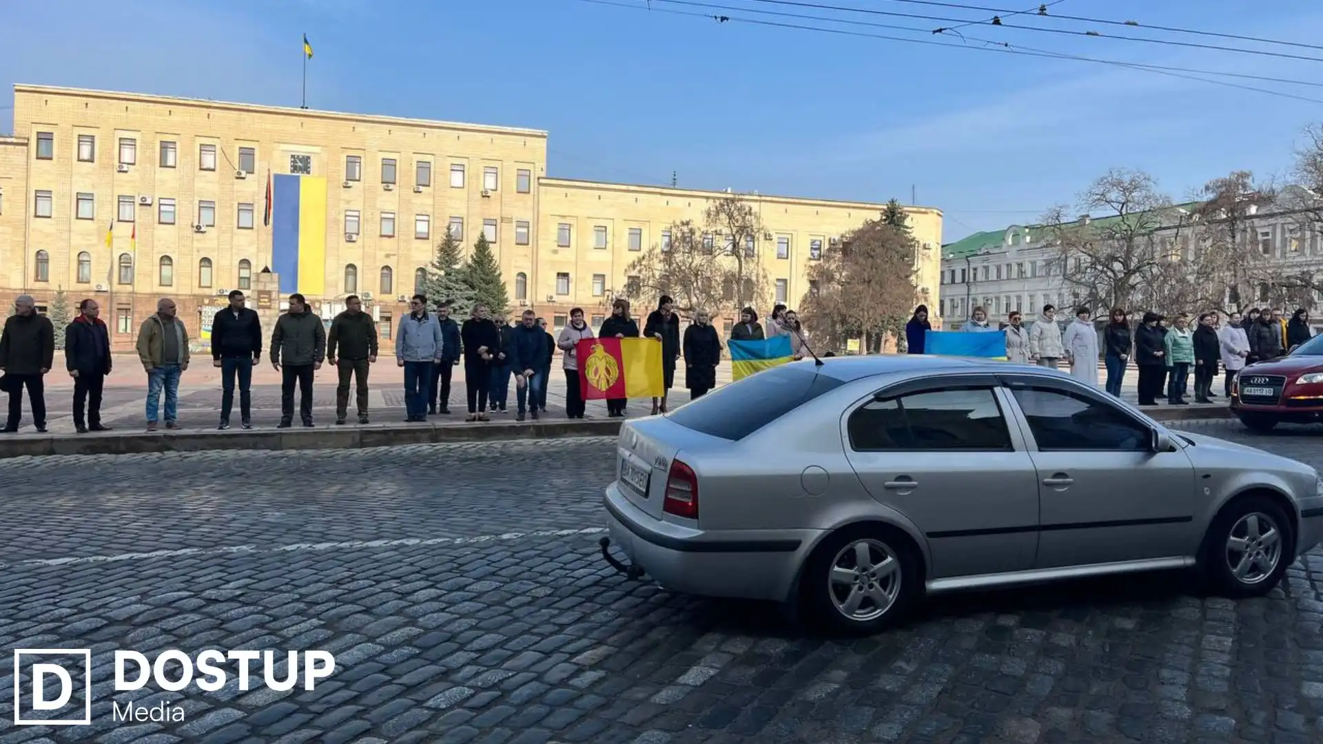 У Кропивницькому попрощалися з двома військовими: містом проїхав траурний кортеж