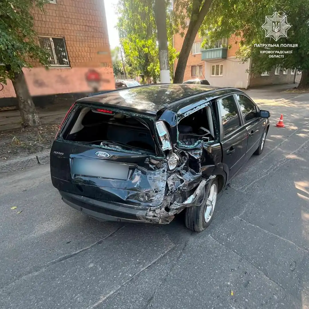 Побита автівка внаслідок ДТП
