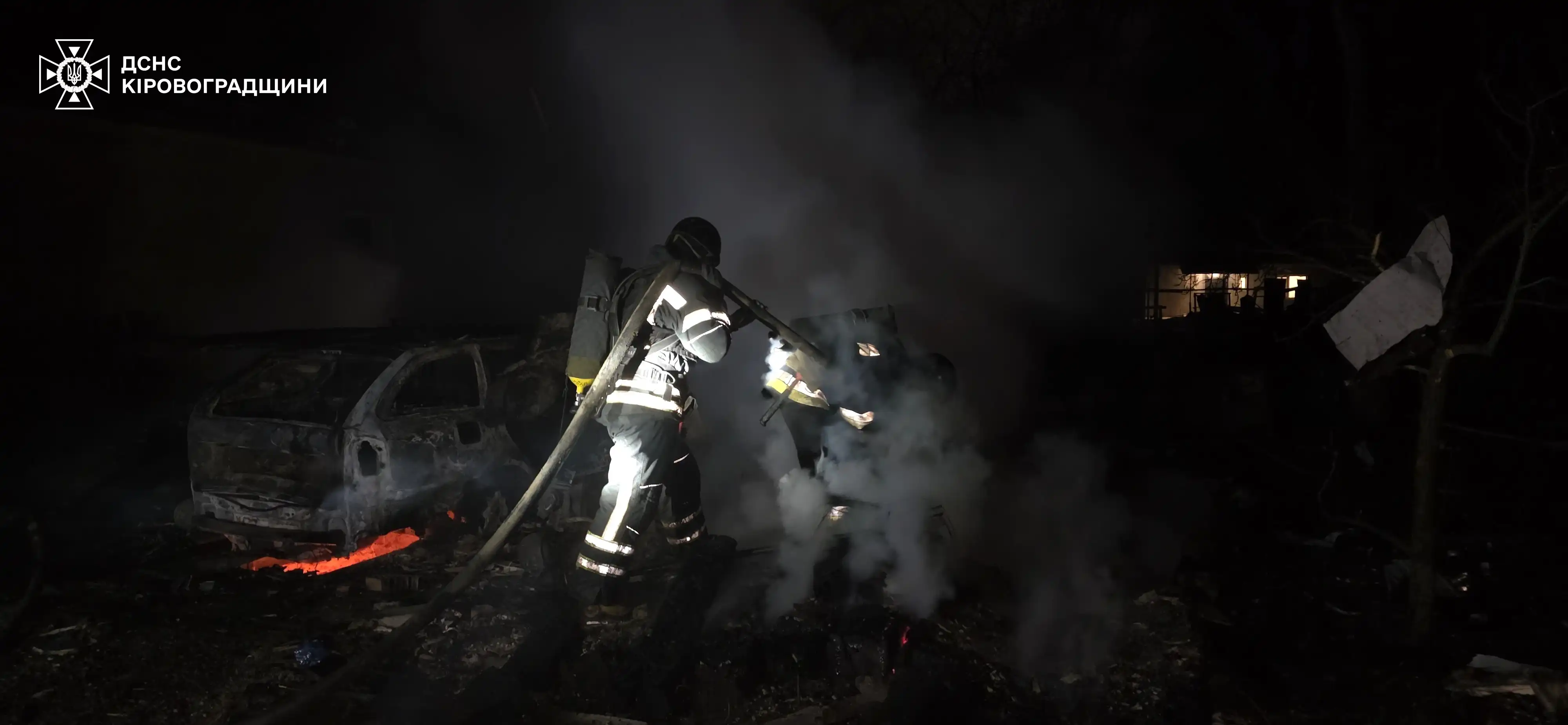 Пожежі, травмовані люди та зруйновані будинки: наслідки дронової атаки на Кіровоградщині