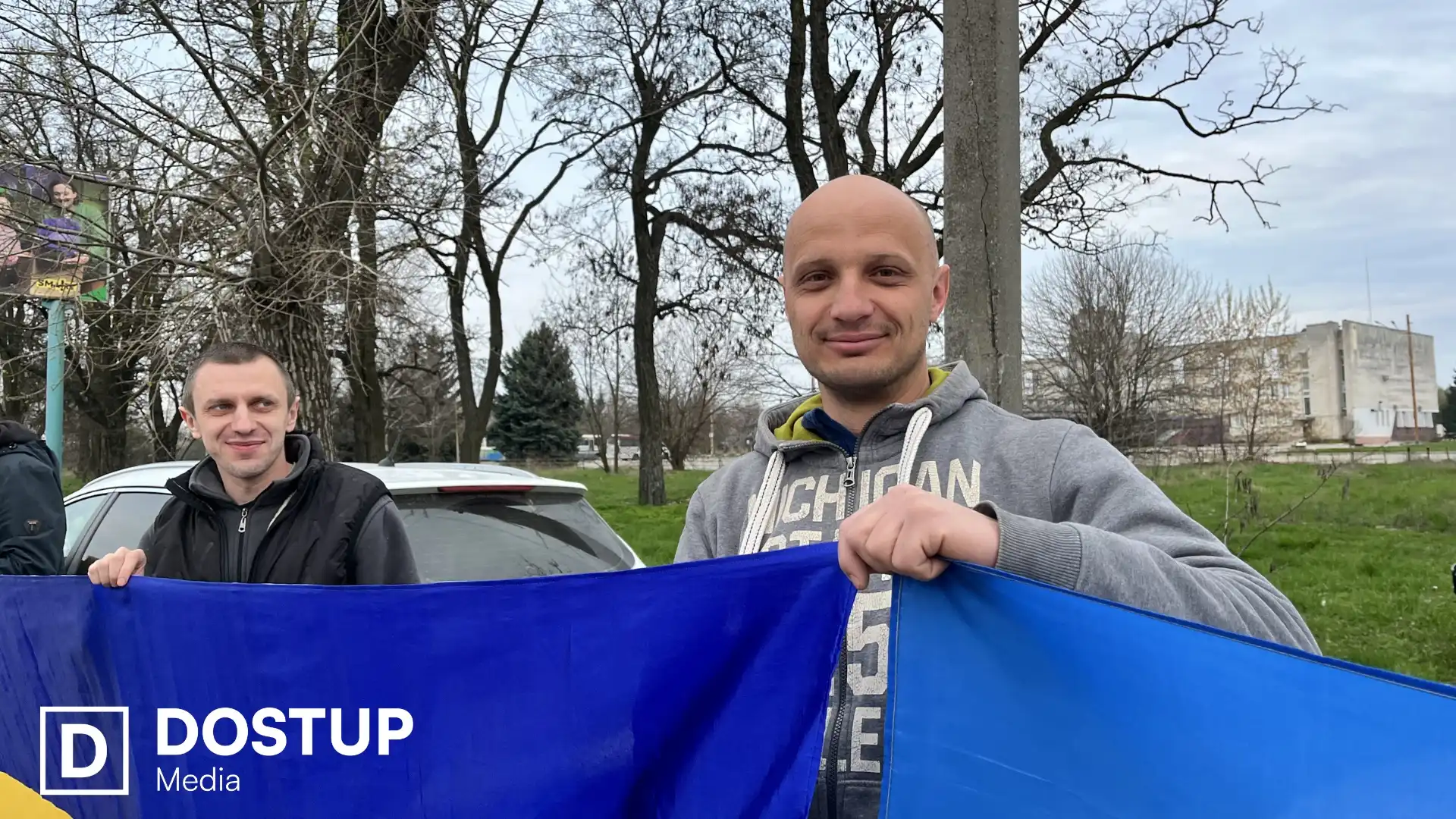 “Не віриться, що я вдома”: у Кропивницькому зустріли звільненого з полону захисника Євгена Коденця