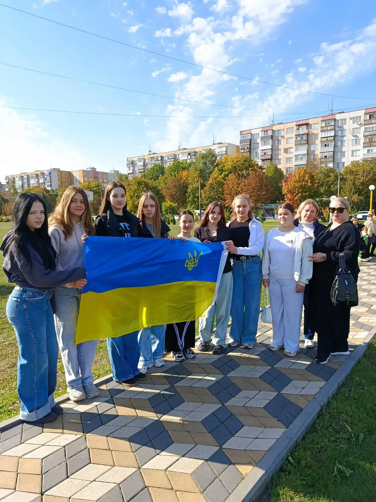 Захисника Маріуполя, який повернувся з полону, зустріли у громаді на Кіровоградщині