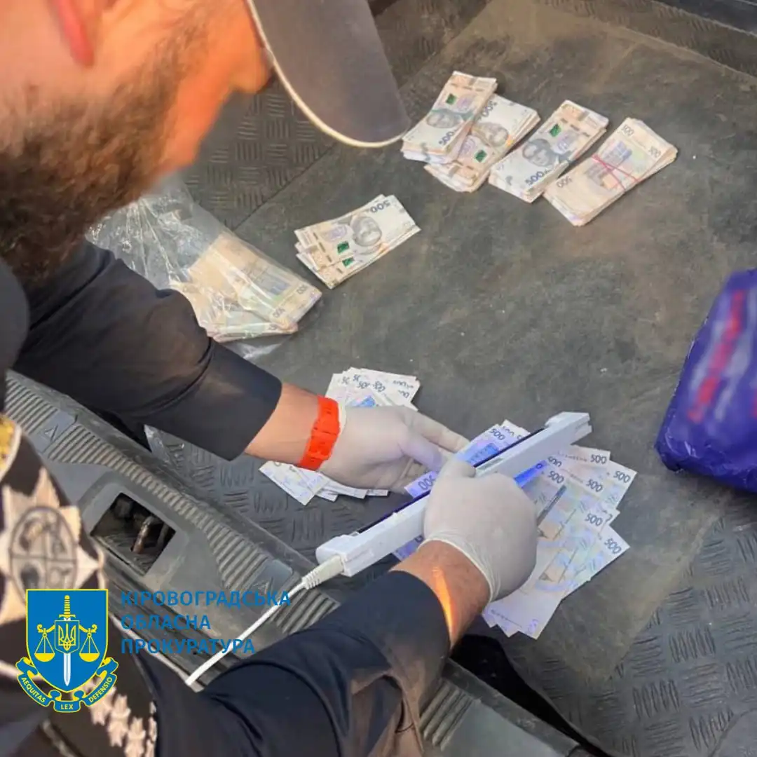 ремонт парковки біля магазину "Копилка" у Кропивницькому