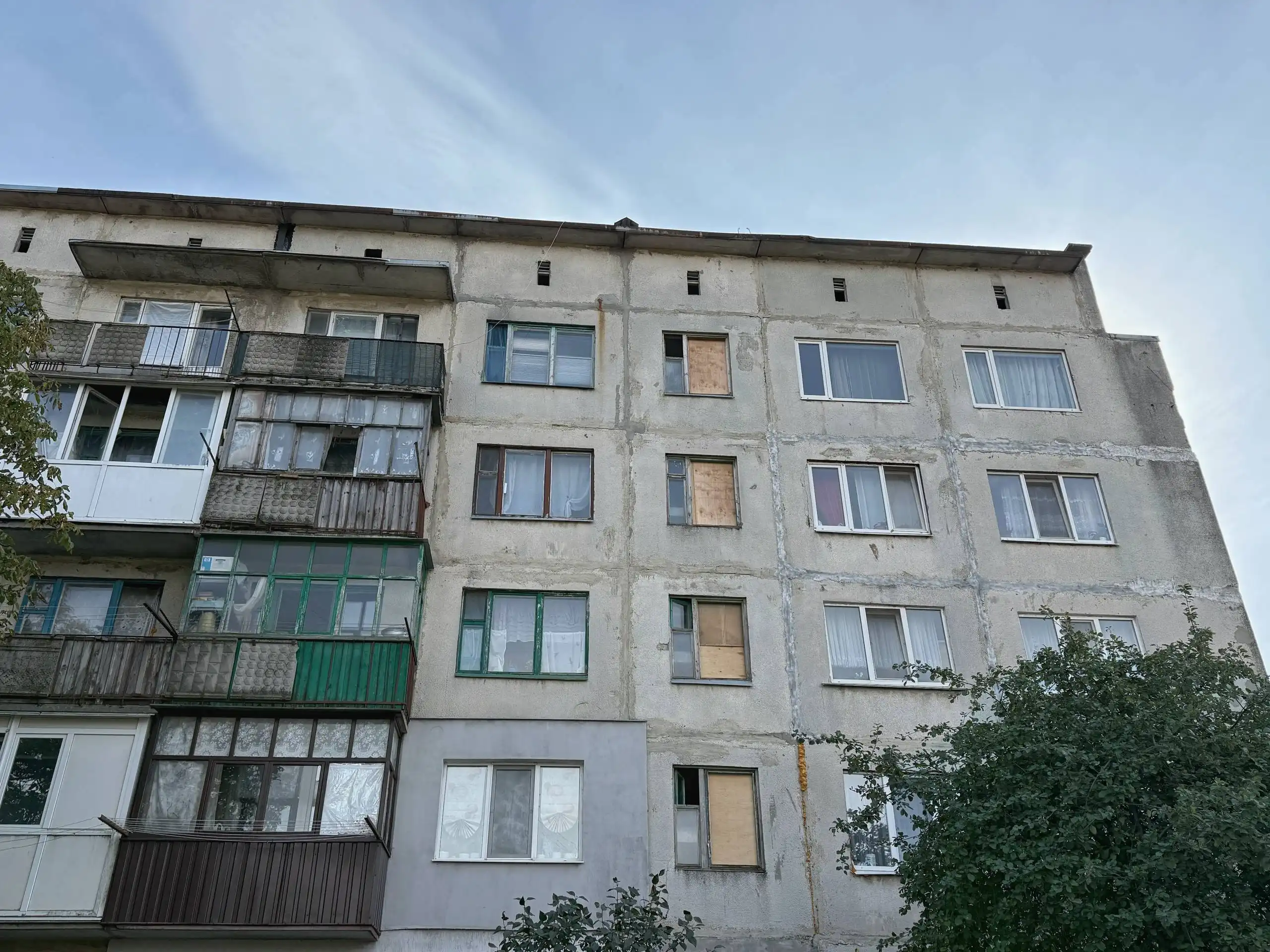 Вибиті вікна у багатоповерхівці в Олександрії