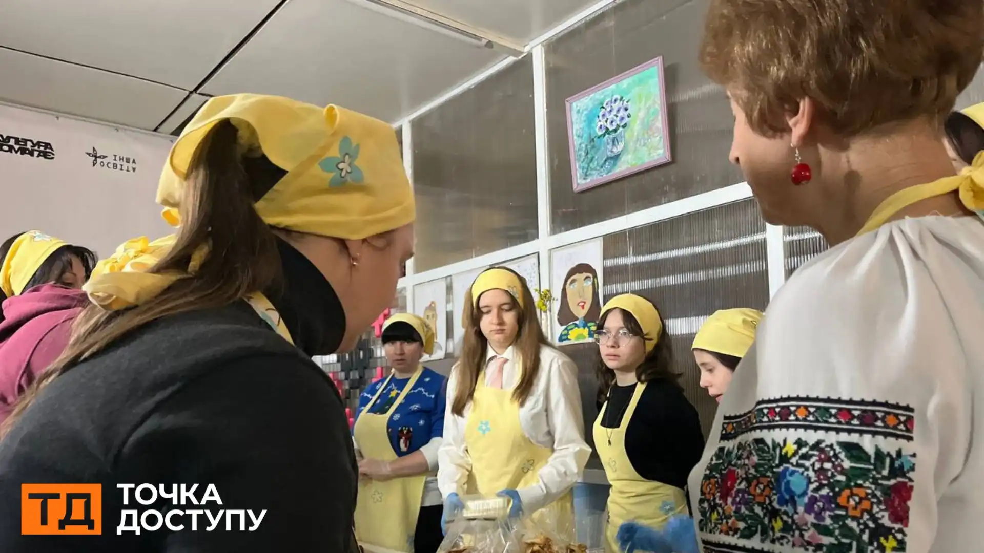 “Корисні смаколики від зайчика”: як у Кропивницькому вже два роки діти й родини допомагають фронту